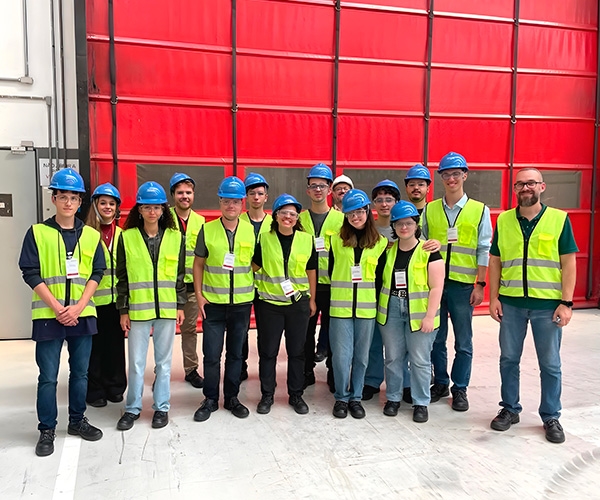 Alunos da FEI visitam Hitachi Energy
