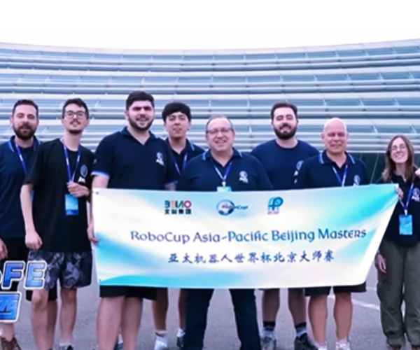 Equipe ROBOFEI representou o Brasil em Olimpíada Inédita de Robôs Humanoides, realizada na China