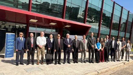 FEI recebe visita da montadora Geely para fortalecer parcerias