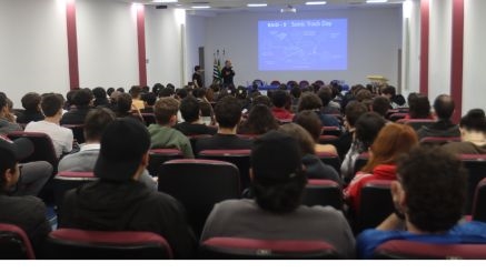 GM aproxima estudantes da FEI do universo da indústria automotiva