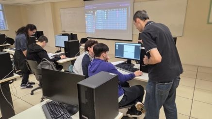 Equipe de alunos da FEI conquista vice-campeonato Regional de São Paulo da Maratona de Programação e se classifica para a Etapa Nacional